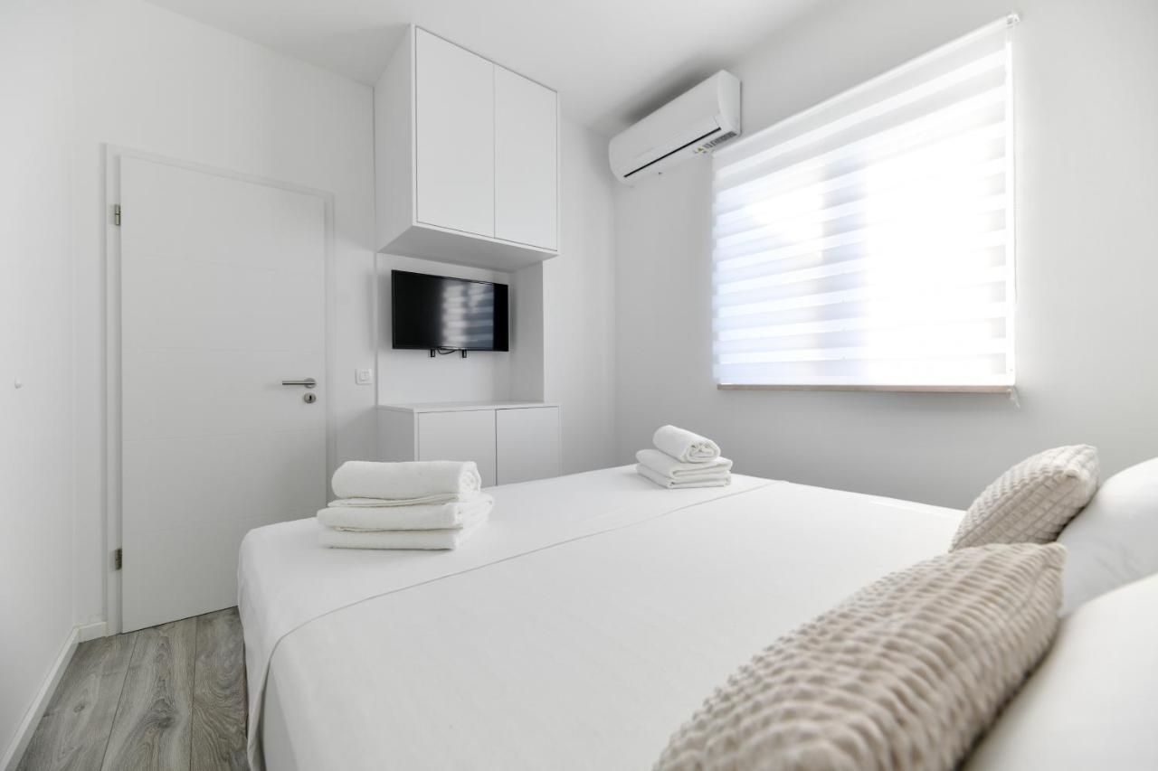 Luxe Apartments Zara Esterno foto